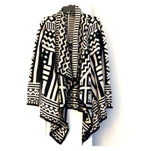 New With Tags Sisters Geometric Cardigan Size S/M
